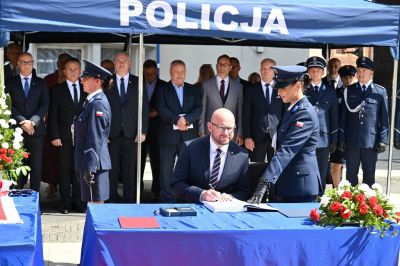 Powiatowe Obchody Święta Policji w Brzegu 