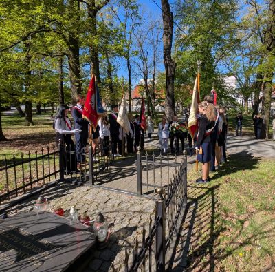 3 MAJA - uroczość złożenia kwiatów pod Pomnikiem Nieznanego Żołnierza